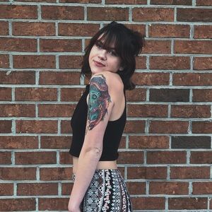 Meet your Posher, Kaylie